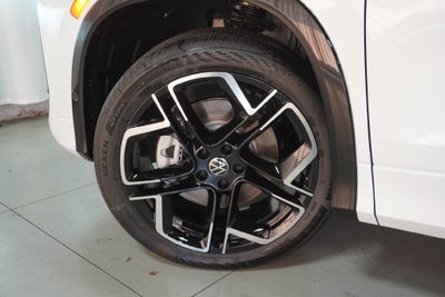 2026 Volkswagen Tiguan SEL R-Line Turbo