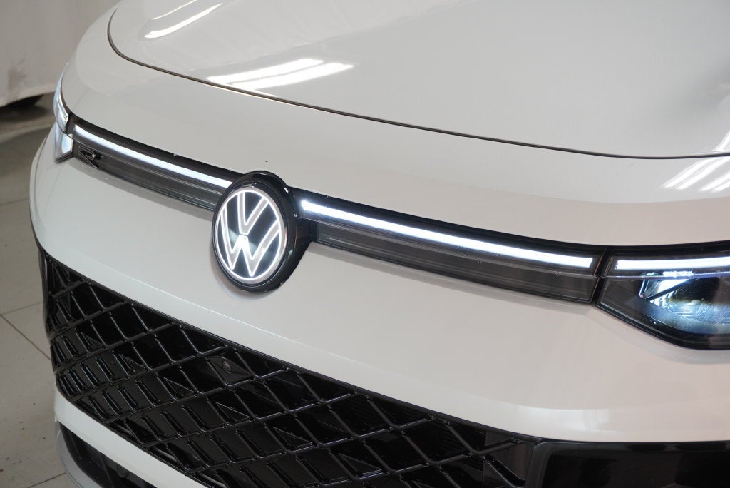 2026 Volkswagen Tiguan SEL R-Line Turbo