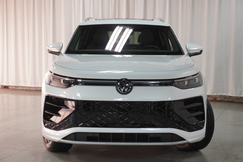 2026 Volkswagen Tiguan SEL R-Line Turbo