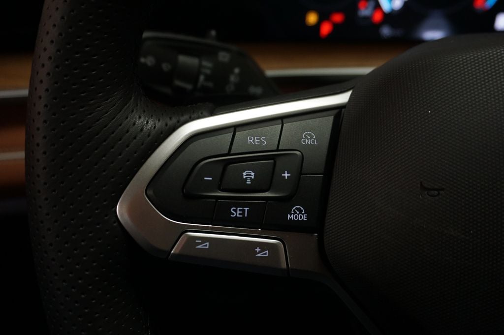 2026 Volkswagen Tiguan 2.0T SEL R-Line Turbo