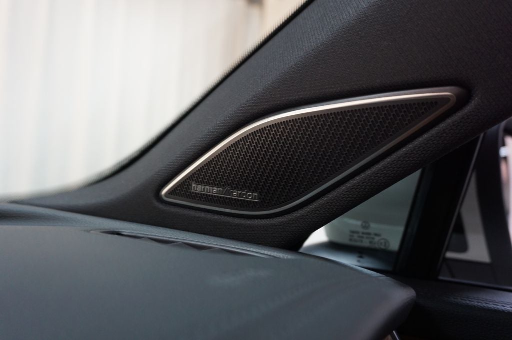 2026 Volkswagen Tiguan 2.0T SEL R-Line Turbo