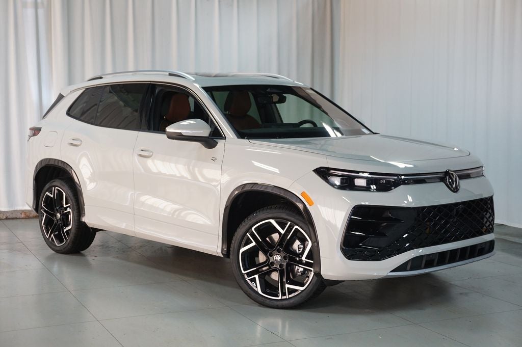 2026 Volkswagen Tiguan 2.0T SEL R-Line Turbo