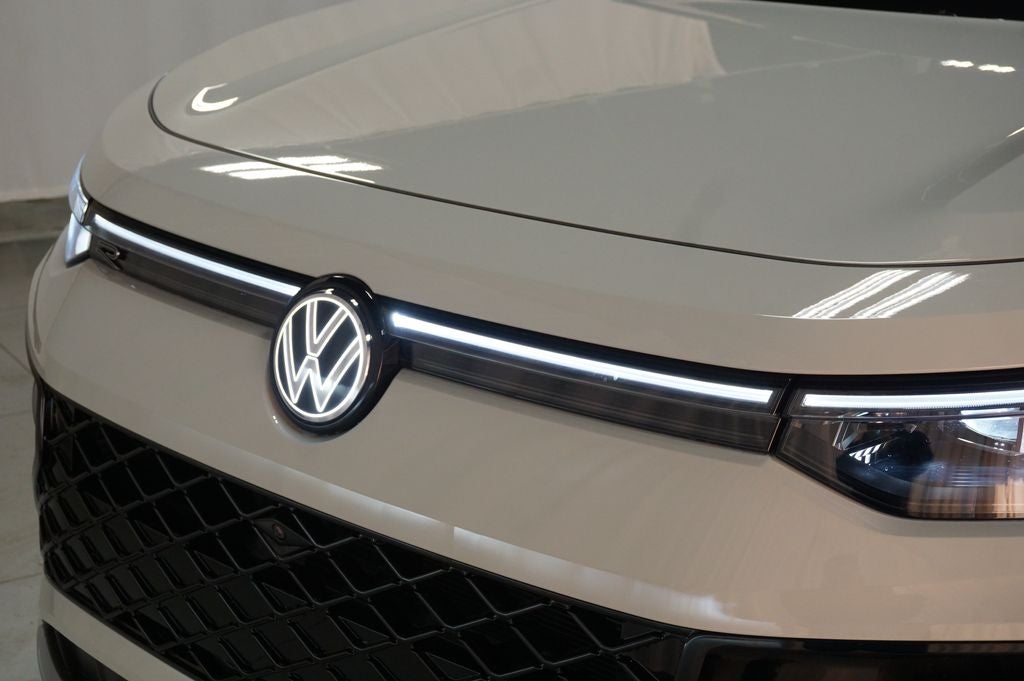 2026 Volkswagen Tiguan 2.0T SEL R-Line Turbo