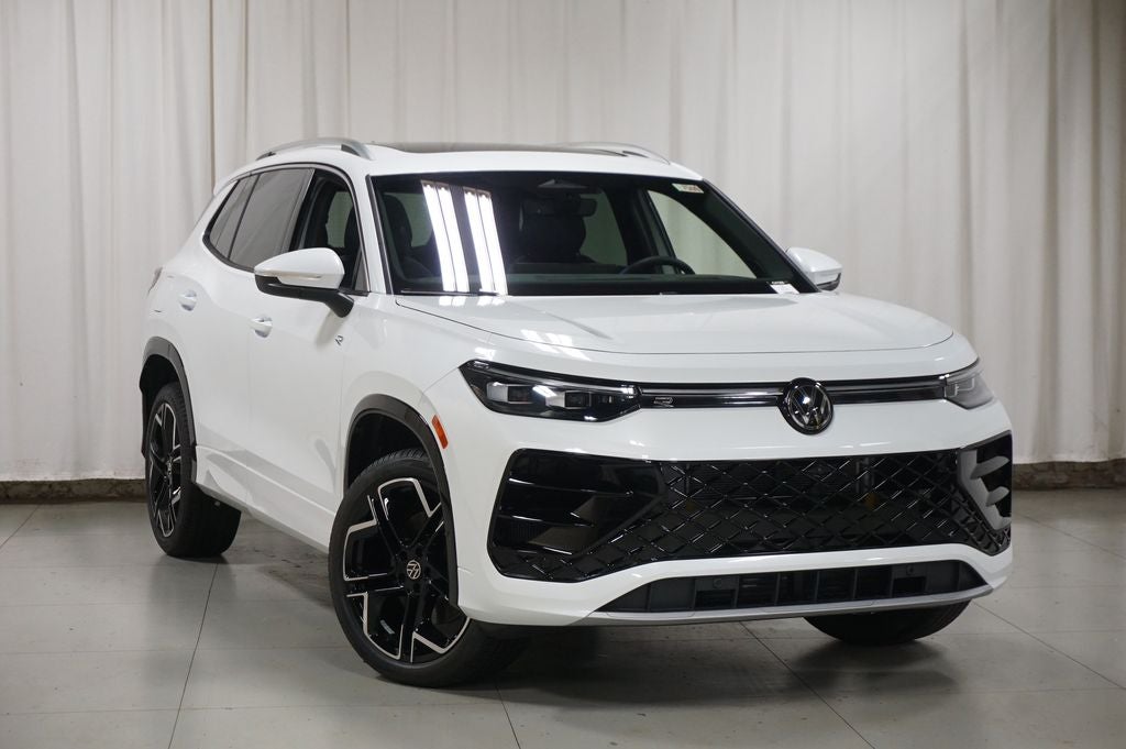 2026 Volkswagen Tiguan 2.0T SEL R-Line Turbo