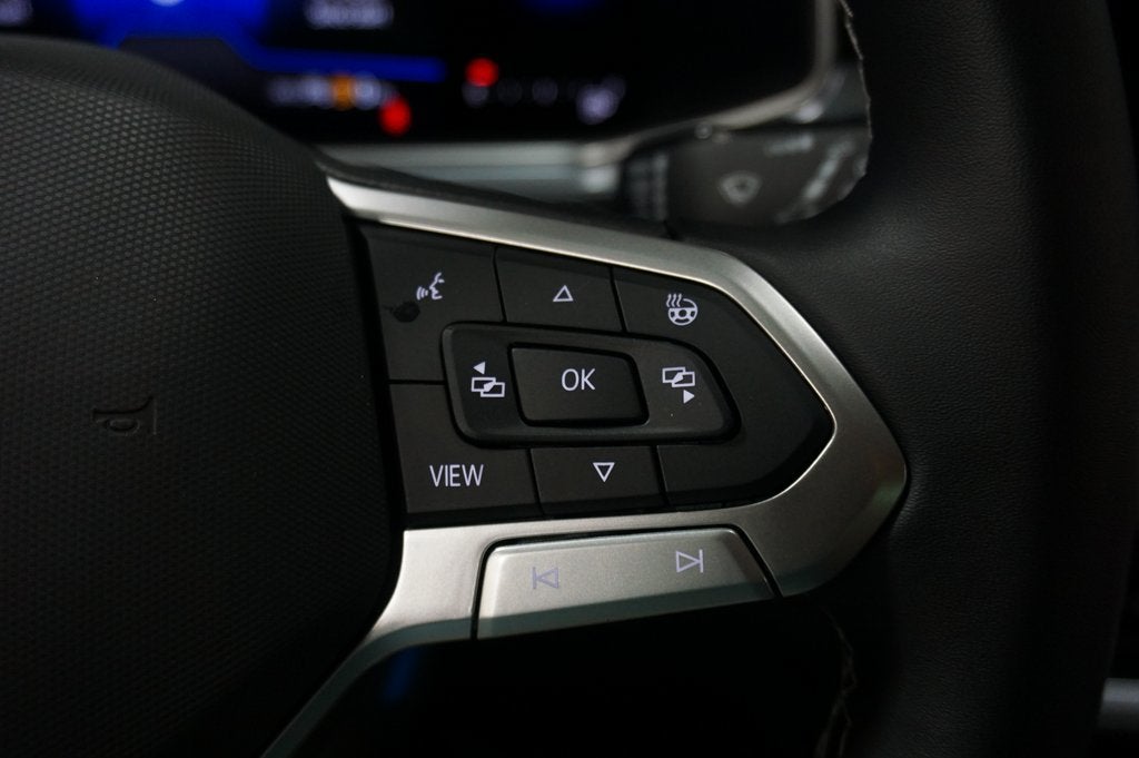 2026 Volkswagen Taos SE
