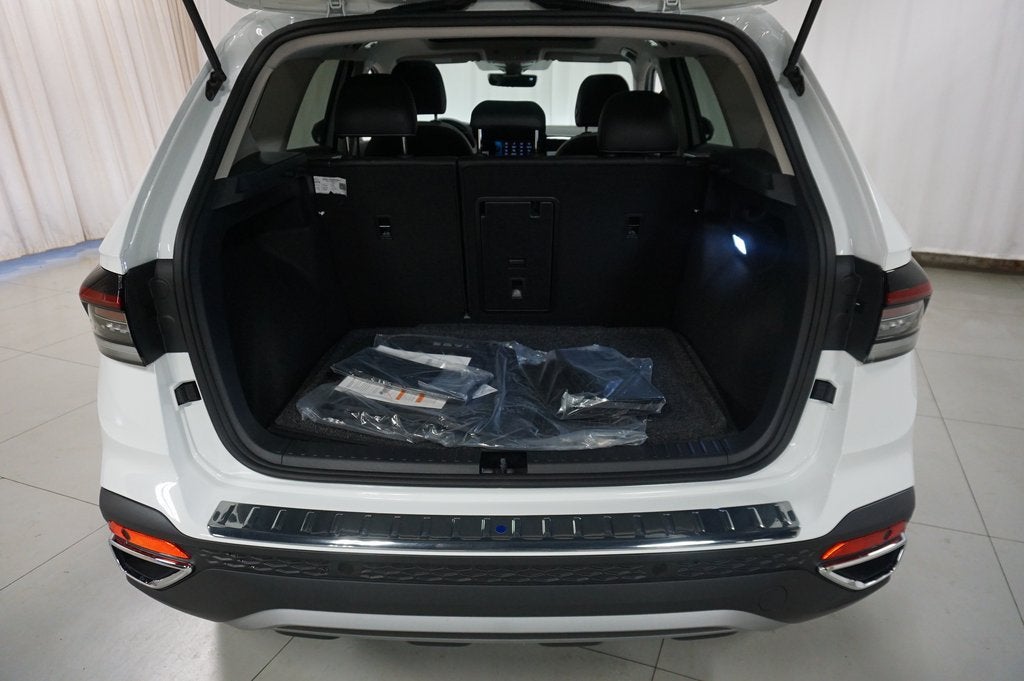 2026 Volkswagen Taos SE