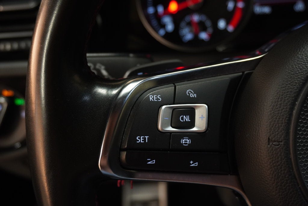 2021 Volkswagen Golf GTI 2.0T SE