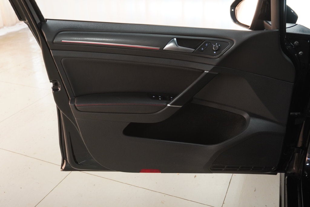 2021 Volkswagen Golf GTI 2.0T SE