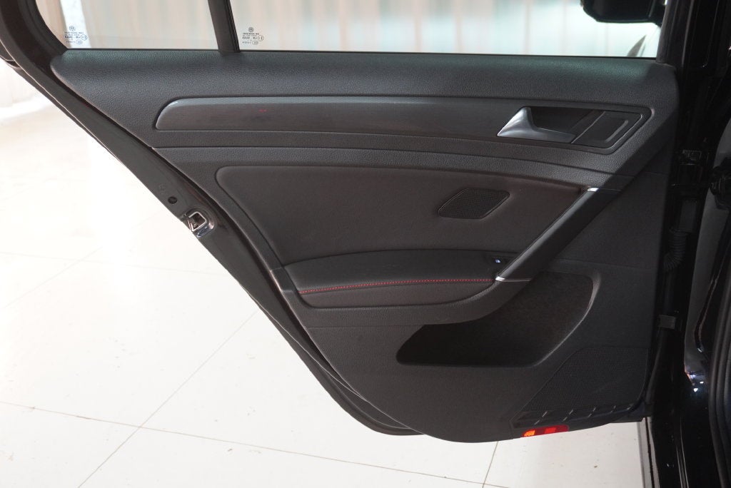 2021 Volkswagen Golf GTI 2.0T SE