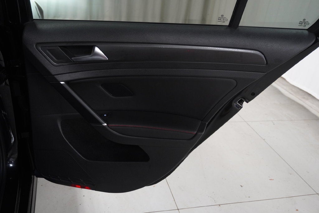 2021 Volkswagen Golf GTI 2.0T SE