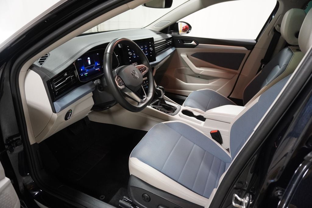 2025 Volkswagen Jetta 1.5T SE
