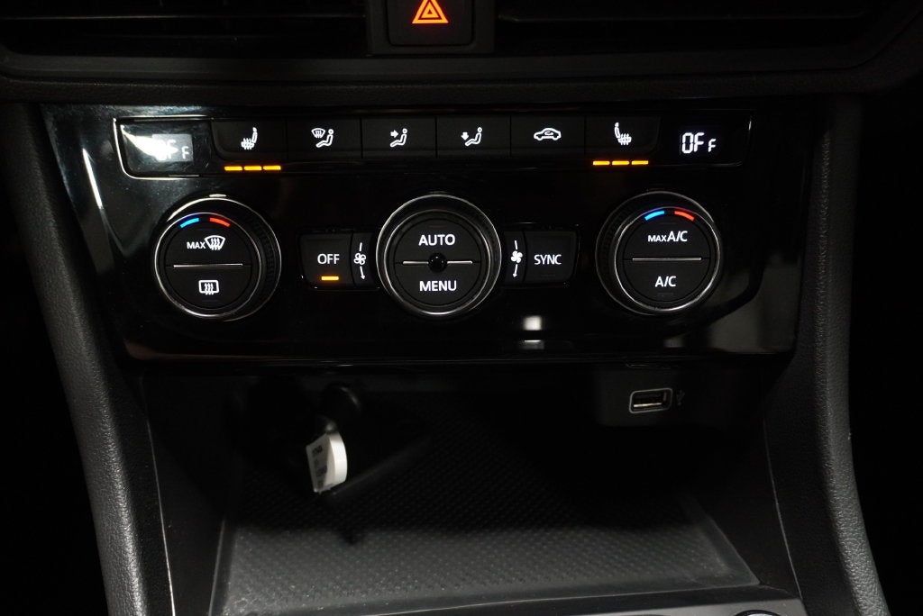 2019 Volkswagen Jetta R-Line