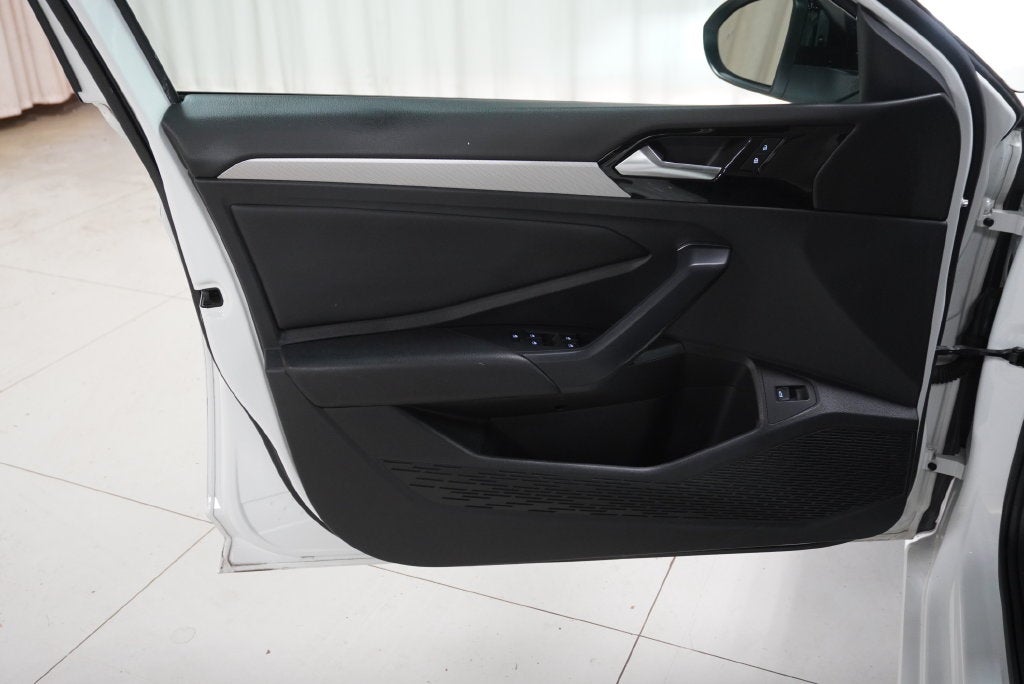 2019 Volkswagen Jetta R-Line