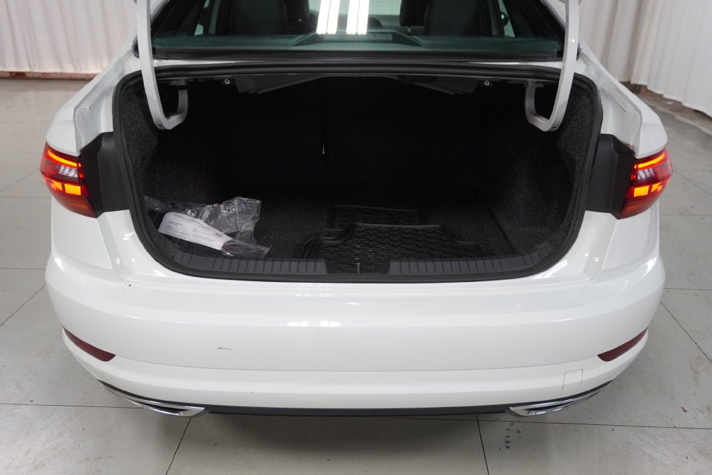 2019 Volkswagen Jetta R-Line