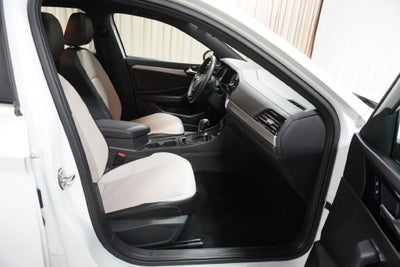 2019 Volkswagen Jetta R-Line