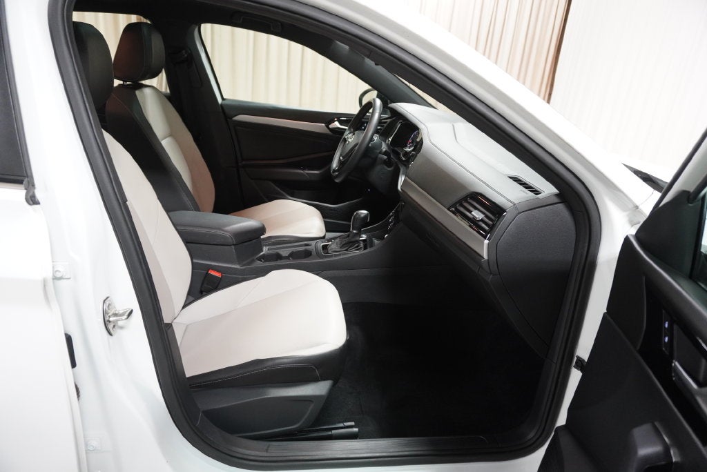 2019 Volkswagen Jetta R-Line