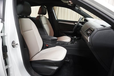 2019 Volkswagen Jetta R-Line