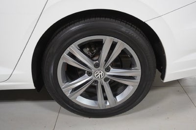 2019 Volkswagen Jetta R-Line