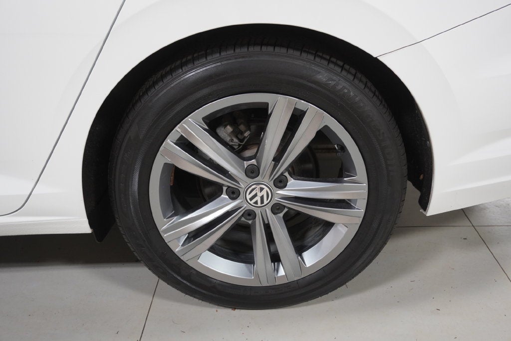 2019 Volkswagen Jetta R-Line