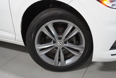 2019 Volkswagen Jetta R-Line
