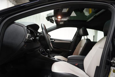 2020 Volkswagen Jetta R-Line