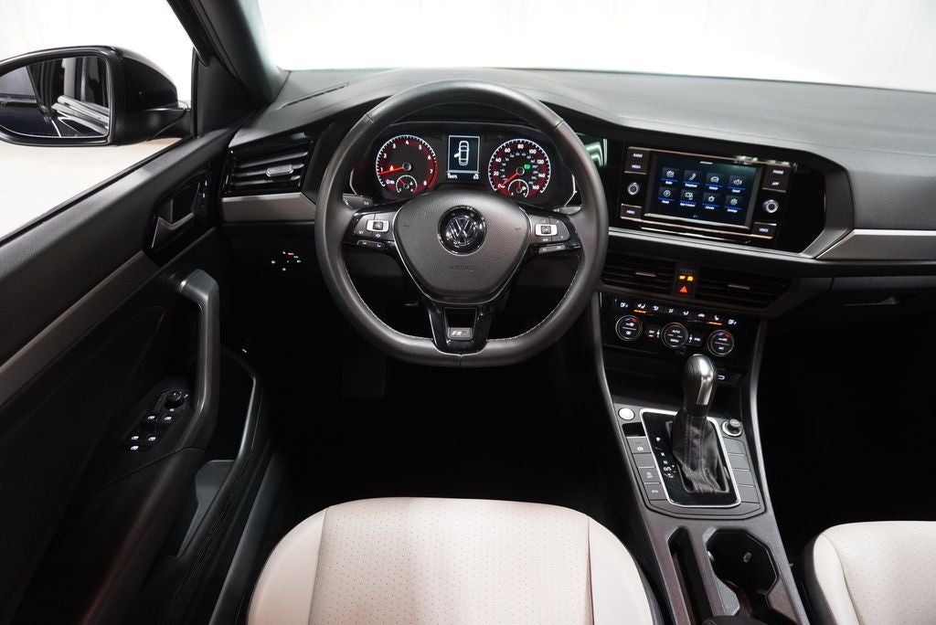 2020 Volkswagen Jetta R-Line
