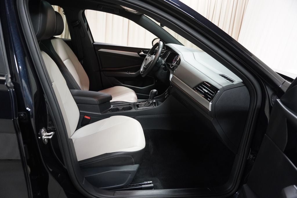 2020 Volkswagen Jetta R-Line
