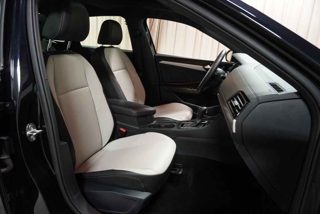 2020 Volkswagen Jetta R-Line