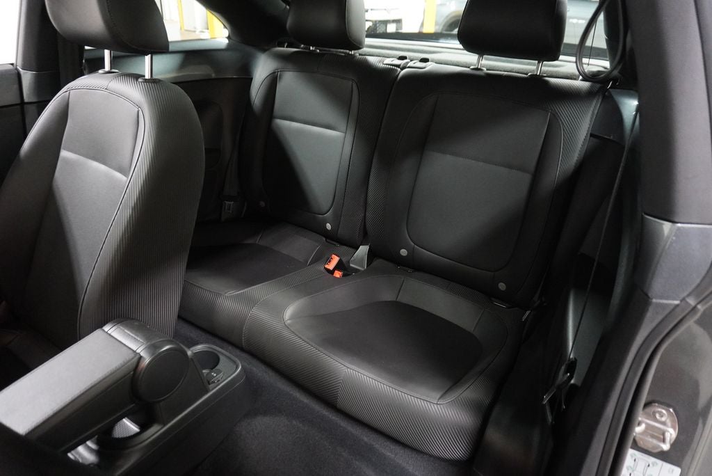 2018 Volkswagen Beetle 2.0T SE