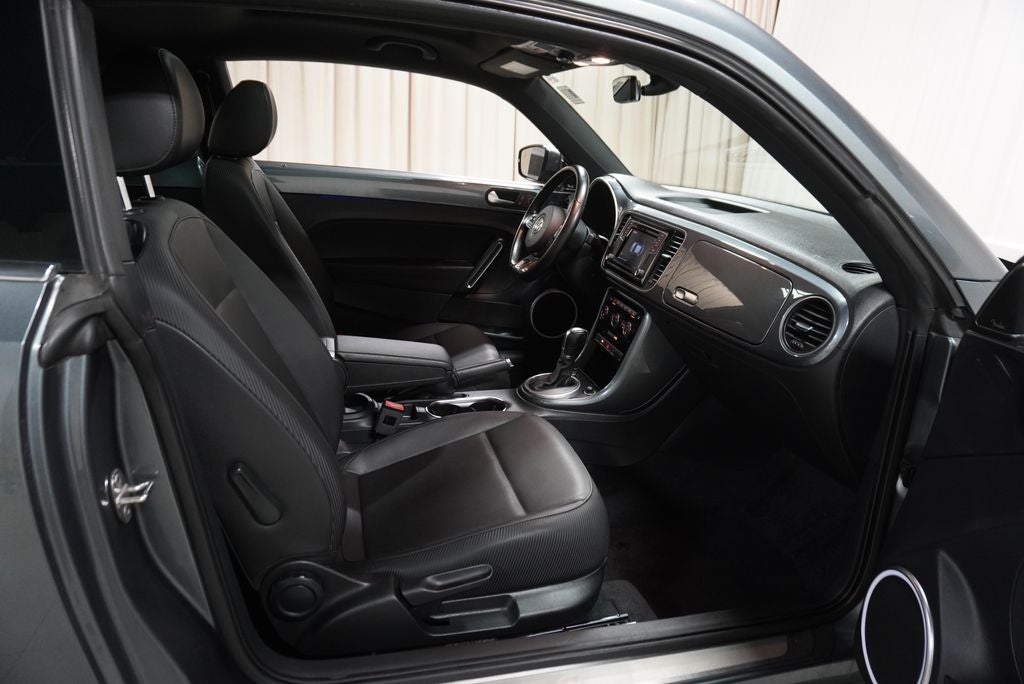 2018 Volkswagen Beetle 2.0T SE