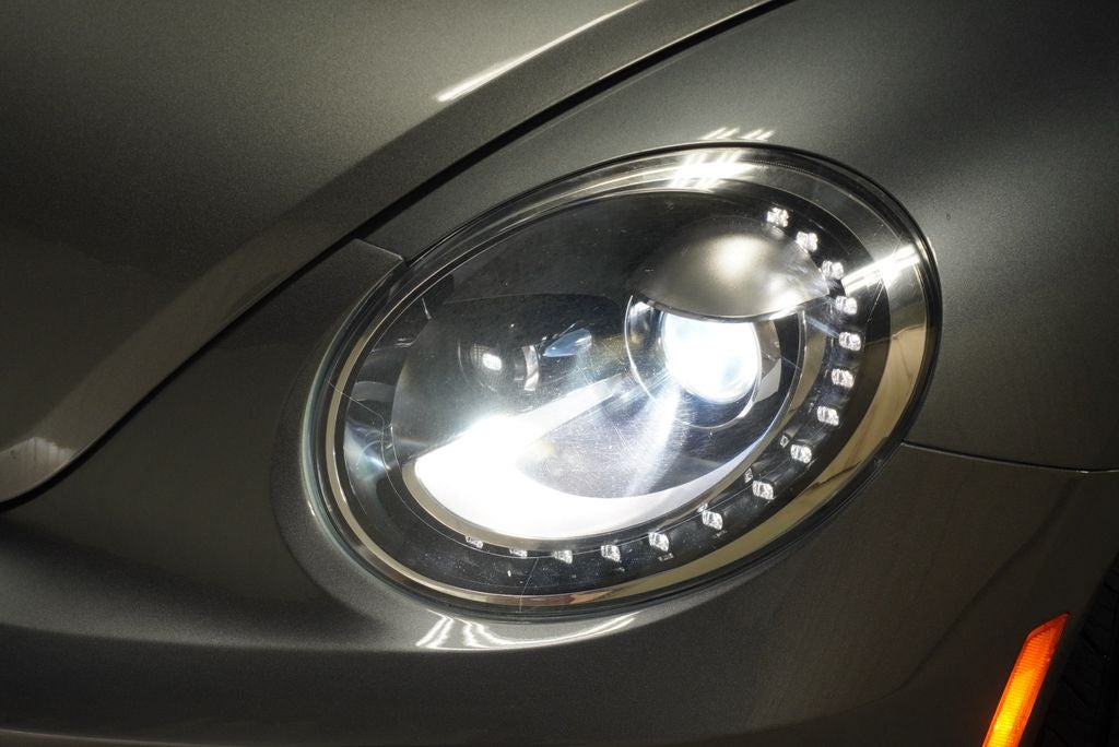 2018 Volkswagen Beetle 2.0T SE