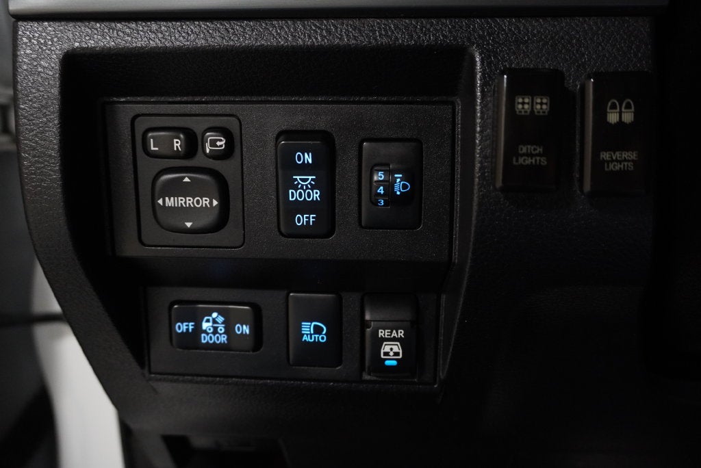 2020 Toyota Tundra Platinum 5.7L V8
