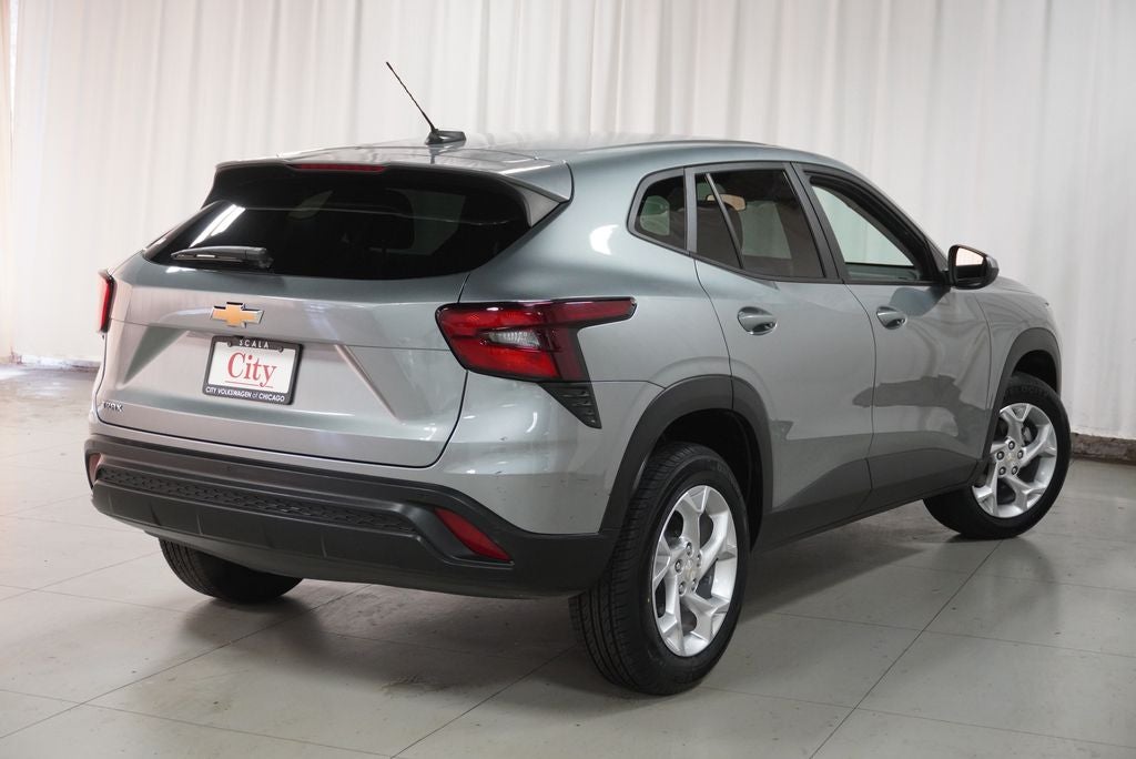 2025 Chevrolet Trax LS