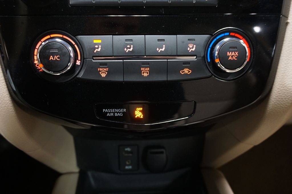2015 Nissan Rogue S