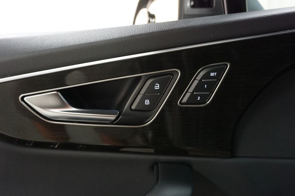 2023 Audi Q7 45 Premium quattro