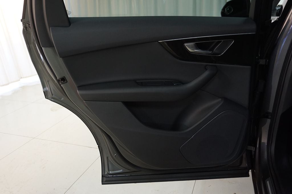 2023 Audi Q7 45 Premium quattro