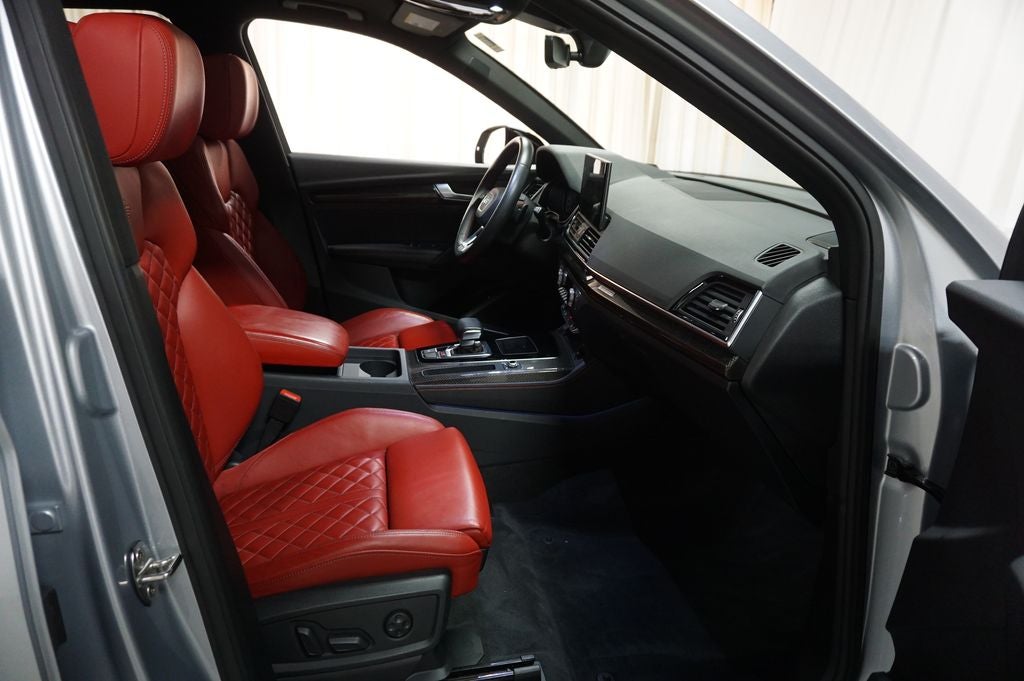 2023 Audi SQ5 Premium Plus quattro
