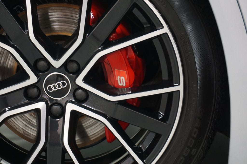 2023 Audi SQ5 Premium Plus quattro