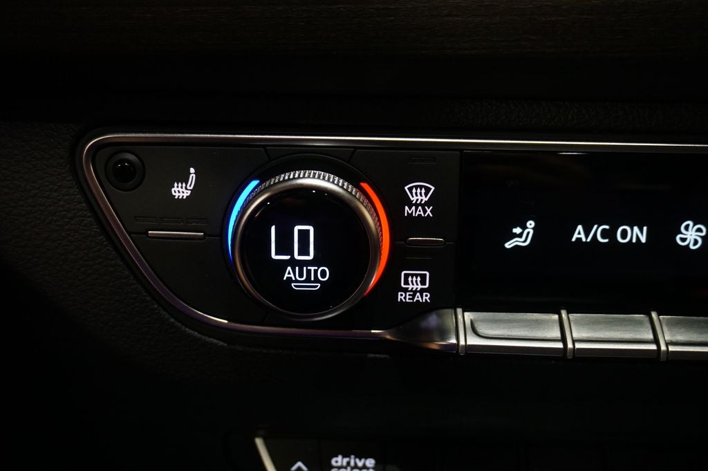 2023 Audi Q5 45 S line Premium quattro