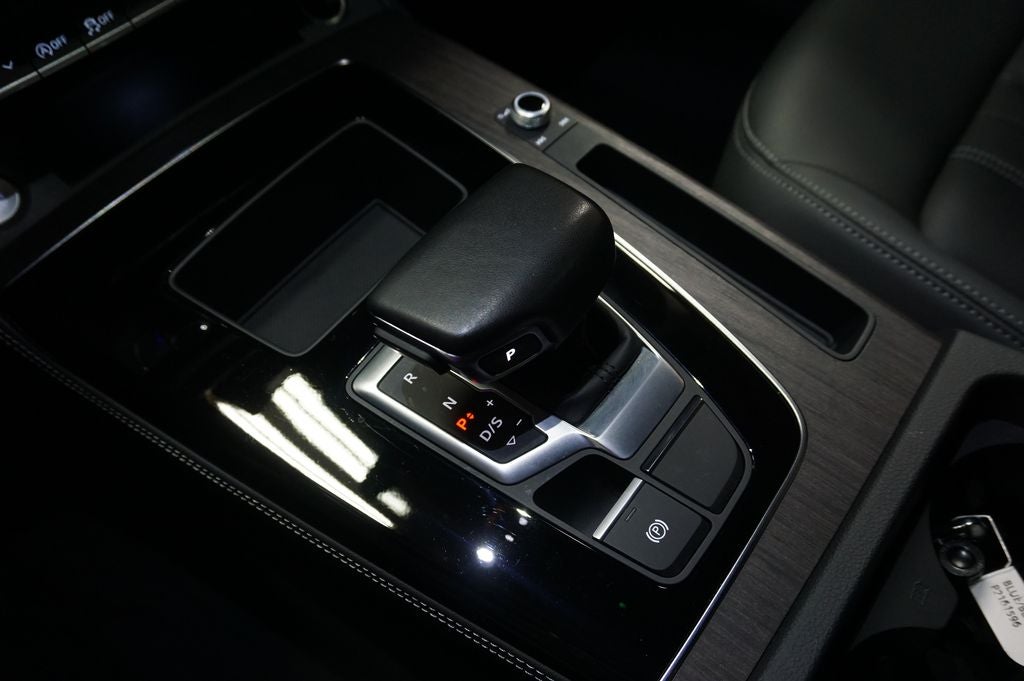 2023 Audi Q5 45 S line Premium quattro