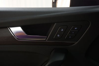 2023 Audi Q5 45 S line Premium quattro