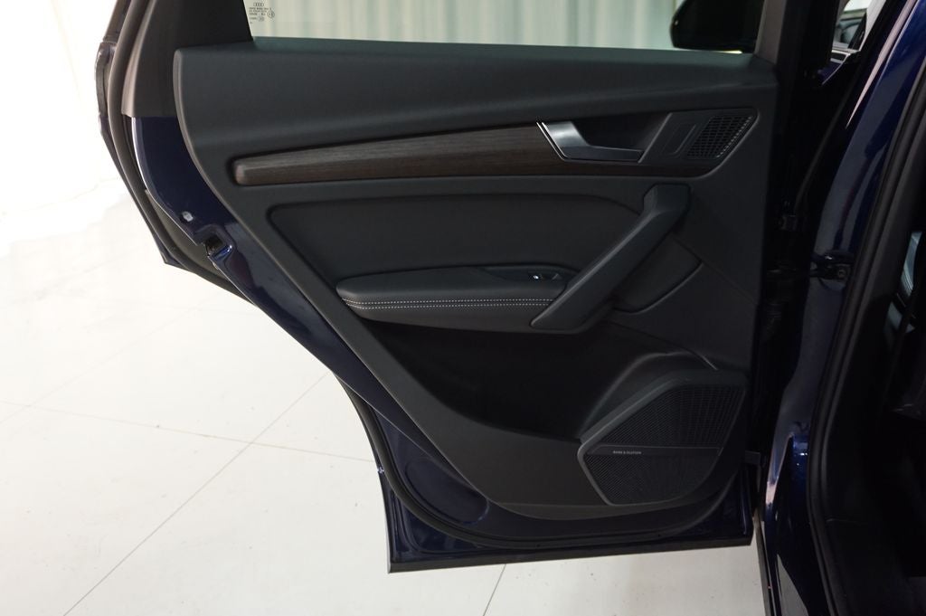 2023 Audi Q5 45 S line Premium quattro