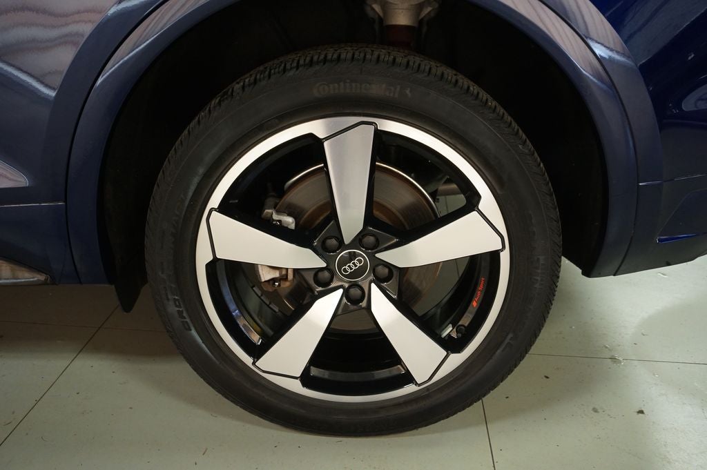 2023 Audi Q5 45 S line Premium quattro