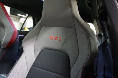2025 Volkswagen Golf GTI 2.0T SE