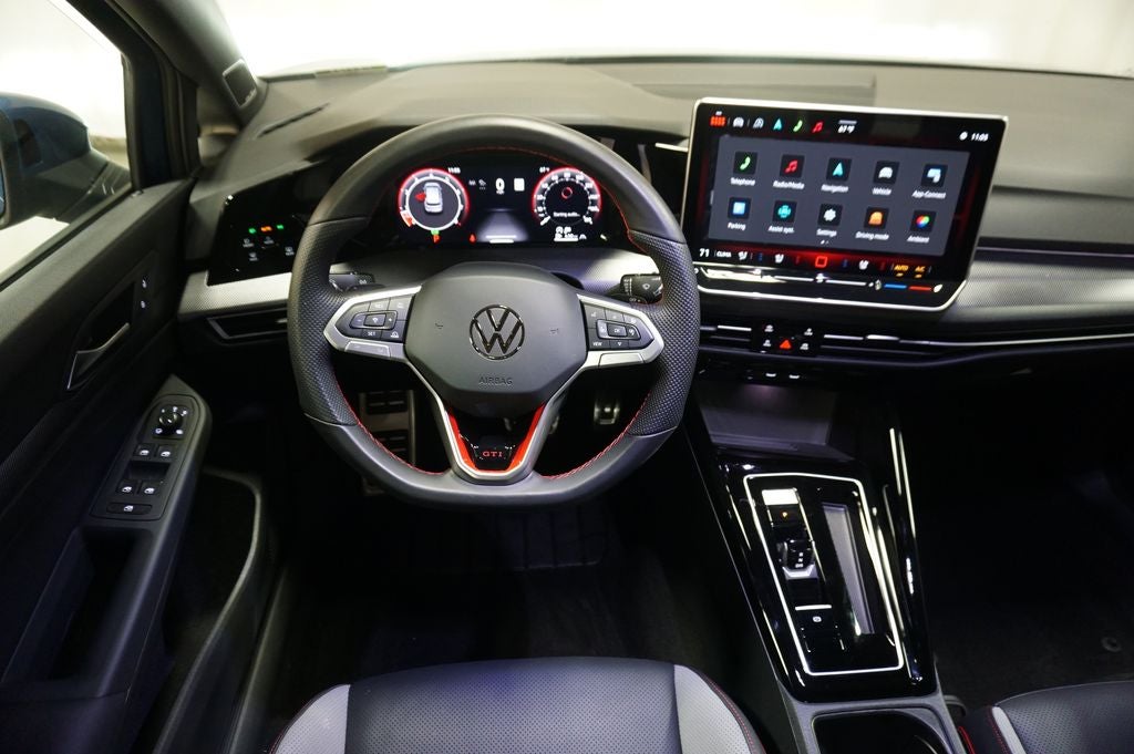 2025 Volkswagen Golf GTI 2.0T SE