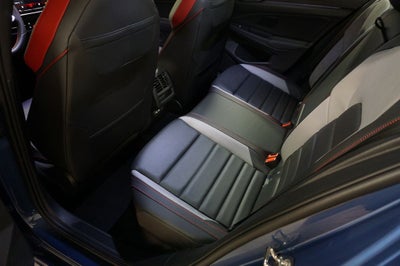 2025 Volkswagen Golf GTI 2.0T SE