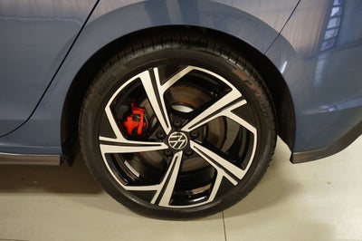 2025 Volkswagen Golf GTI 2.0T SE