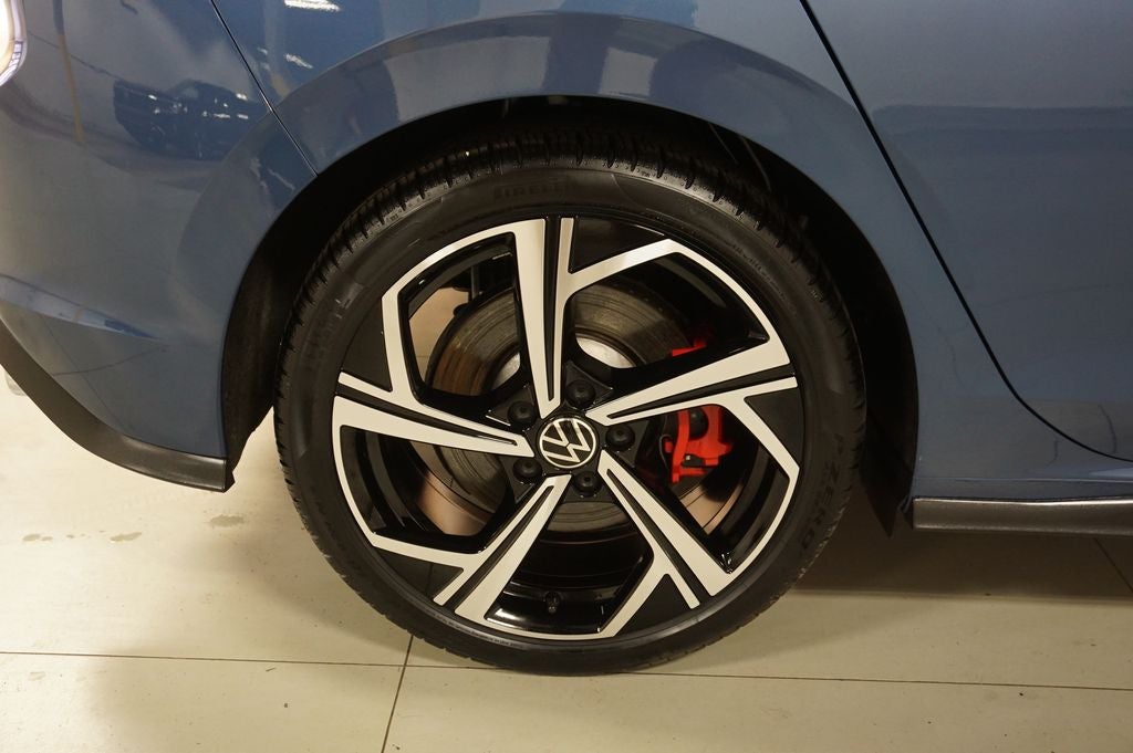 2025 Volkswagen Golf GTI 2.0T SE