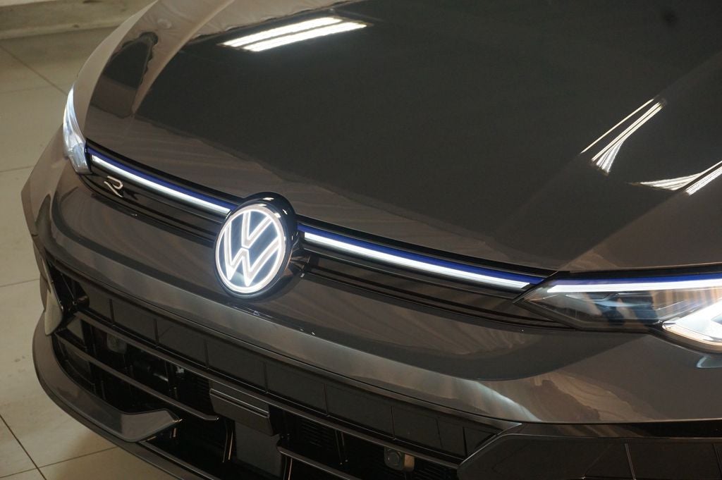 2026 Volkswagen Golf R 2.0T