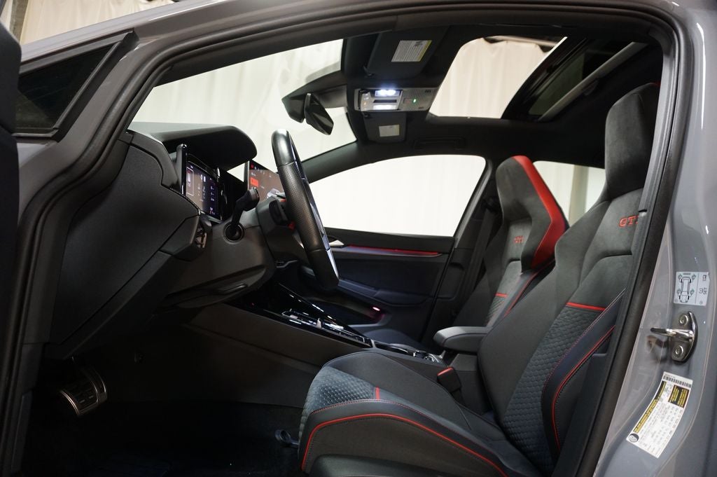 2025 Volkswagen Golf GTI 2.0T SE